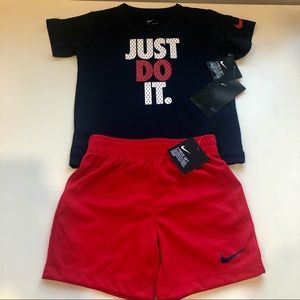 NIKE 2 PIECE SET